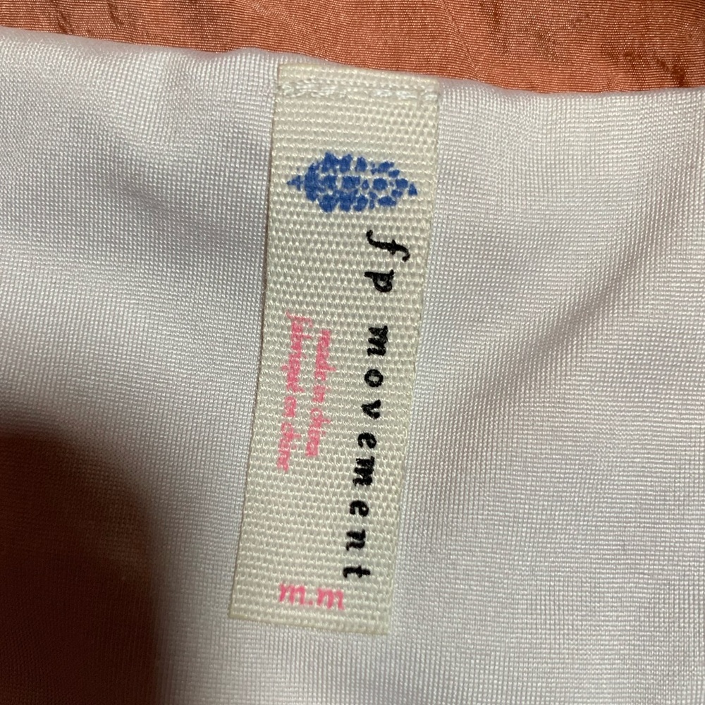 FP Movement The Way Home Women's Peach Shorts. Size M. - Picture 3 of 9